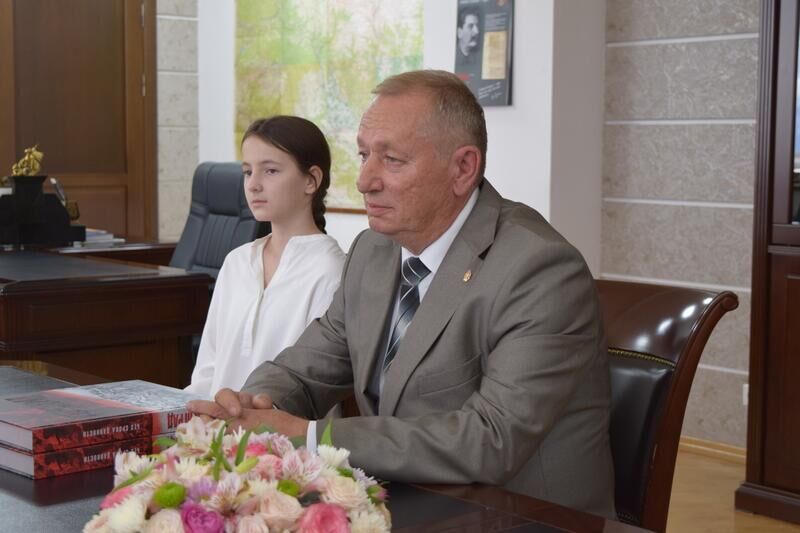 Гаглоев встретился с экс-министром обороны Южной Осетии Баранкевичем