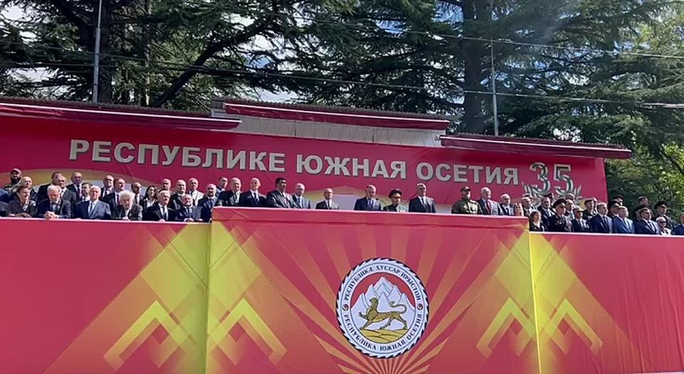 Гаглоев: сегодняшний праздник – олицетворение единства нашего народа, всех его поколений