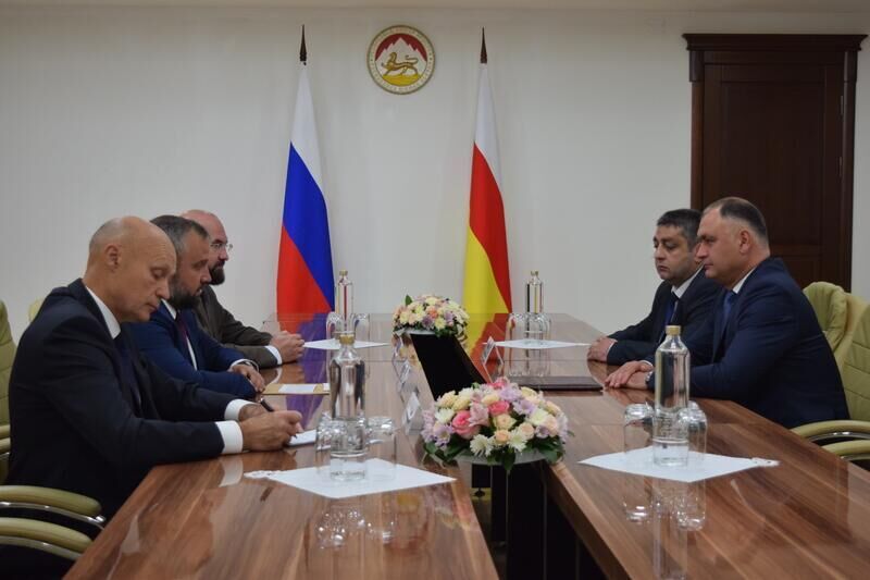 Цхинвал и Санкт-Петербург готовятся к подписанию соглашения о стратегическом партнерстве