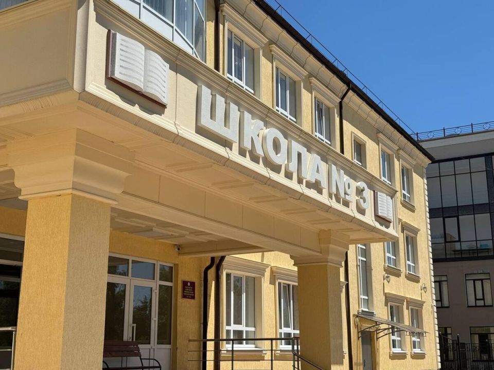 Кириенко встретился с педагогами: в школах РЮО появятся советники по воспитательной работе