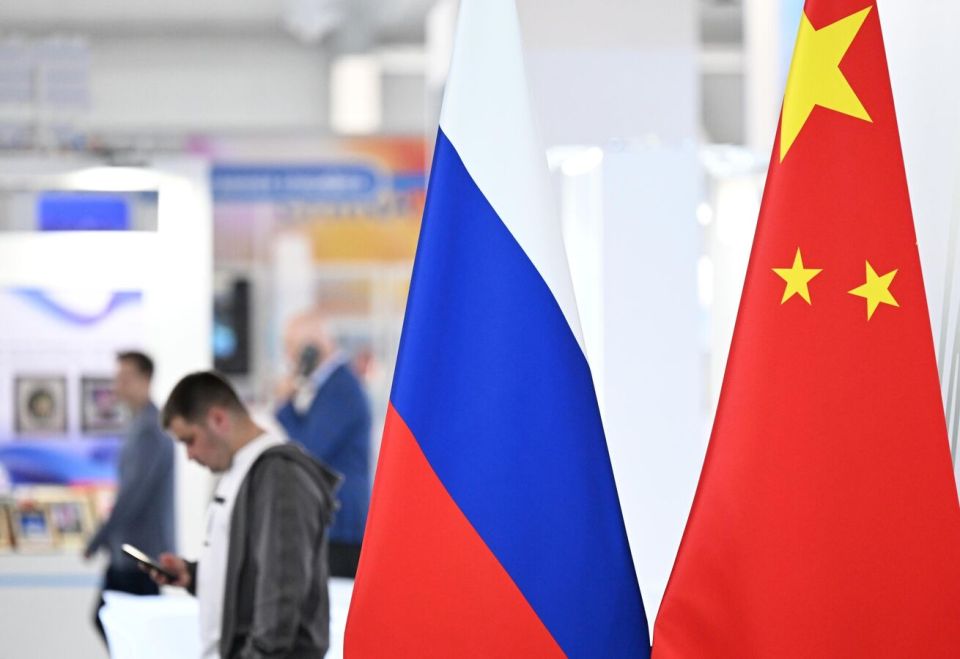 Отношения России и Китая сейчас отличает всеобъемлющее партнерство - Санакоев