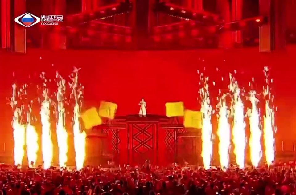 Победителем "Интервидения"-2025 стал участник из Вьетнама Дык Фук