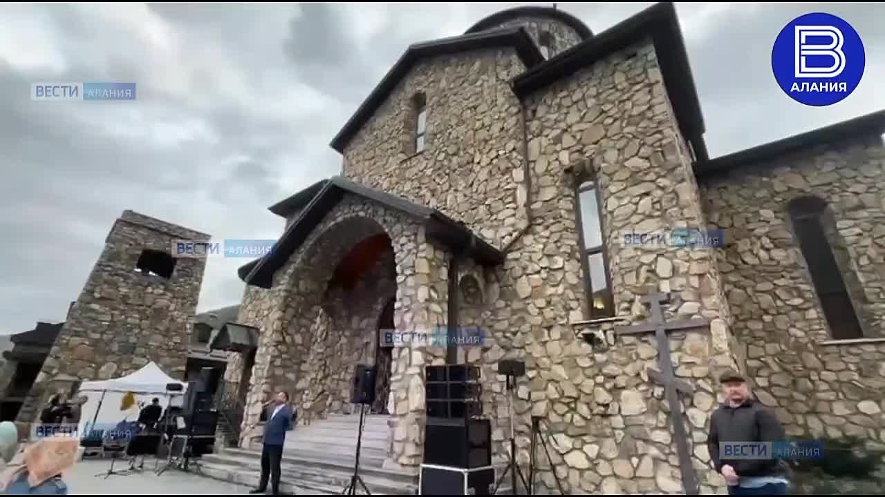 Южная Осетия принимает участие в первом международном фестивале православной песни "Свеча"