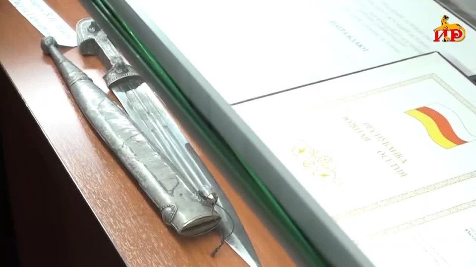 Дом-музей Васо Абаева посетил политический деятель Феликс Санакоев