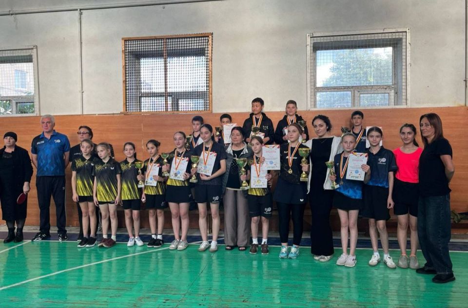 В Южной Осетии прошёл Чемпионат и Первенство по настольному теннису, приуроченный ко Дню образования Республики