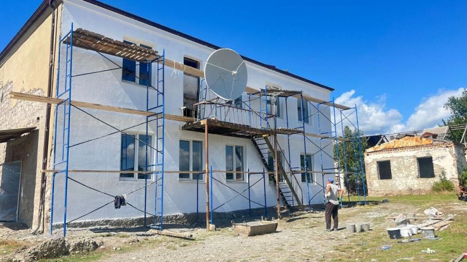 В Ленингорском районе завершается капитальный ремонт орчосанского дома культуры