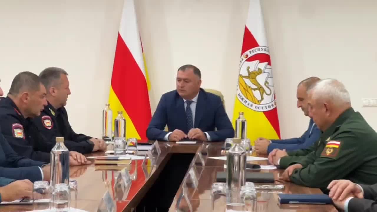 Президент отметил, что силовой блок сработал достаточно грамотно и профессионально