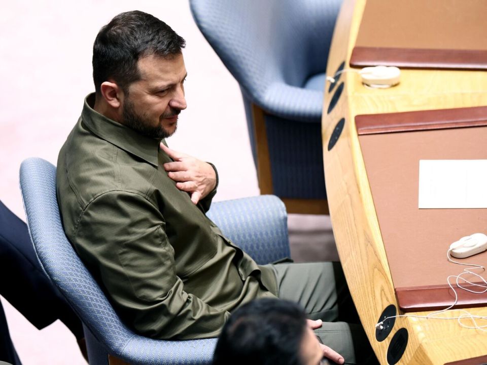 Эксперт: Зеленский юлит и не собирается признавать новые границы России и Украины