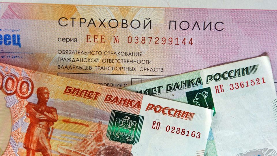 В России с 1 ноября начнут автоматически выявлять водителей без полиса ОСАГО