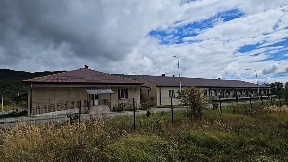 Министр здравоохранения Сослан Наниев и глава Минтруда Олег Гаглоев совершили инспекционный визит в медико-социальный центр Южной Осетии