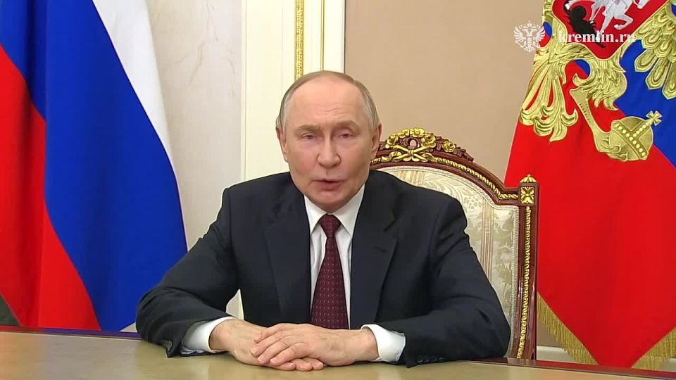 Труд педагога пользуется заслуженным уважением в обществе