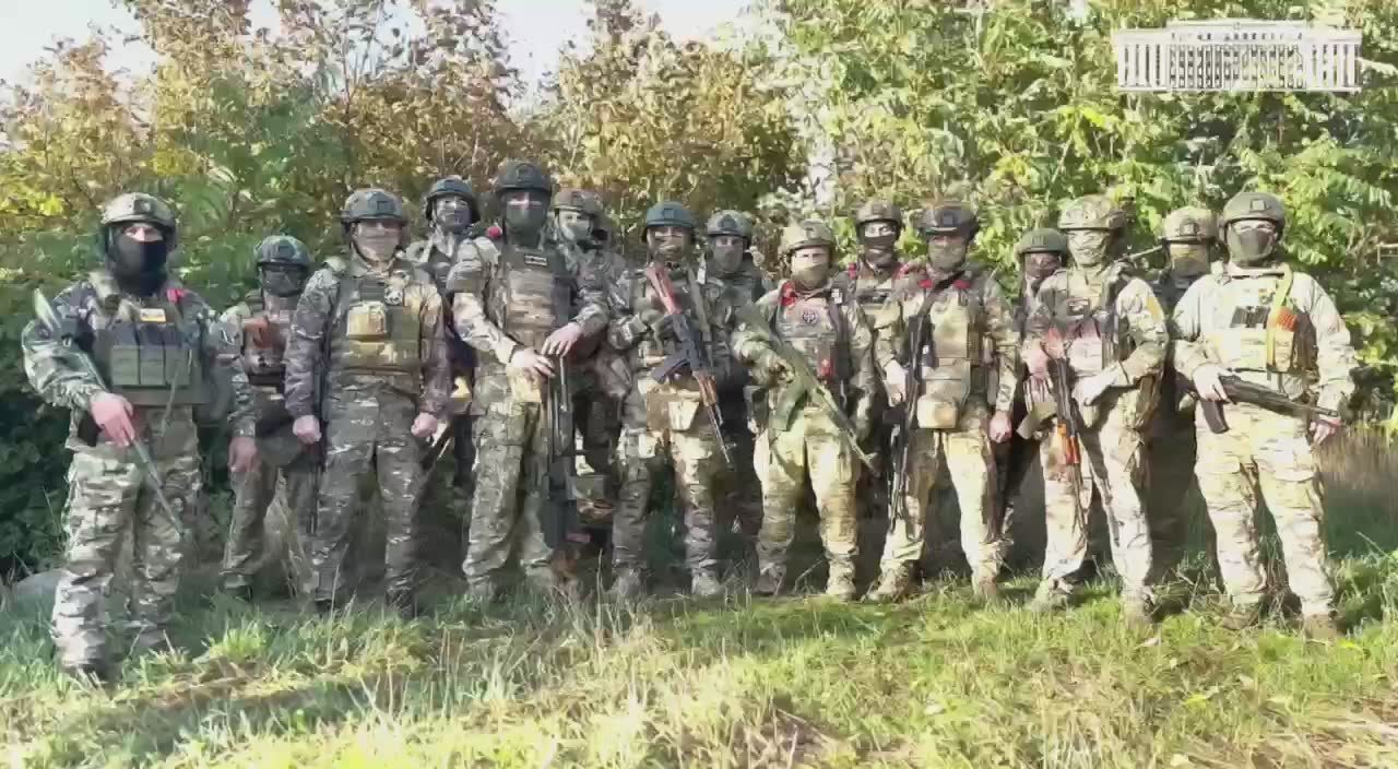 Бойцы батальона «Алания» поздравляют Верховного Главнокомандующего с днём рождения!
