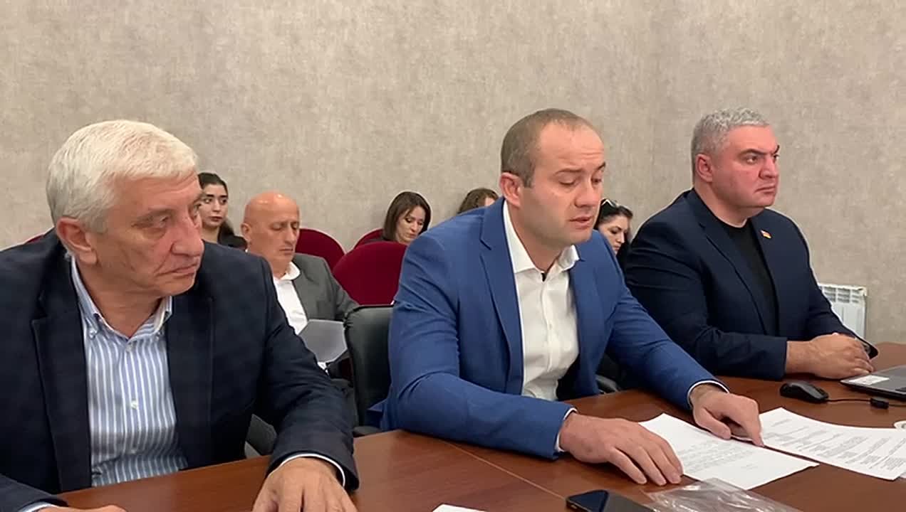 Кабинет министров Южной Осетии на заседании рассмотрел и одобрил проект распоряжения о создании государственного дошкольного образовательного учреждения – детского сада «Блон»