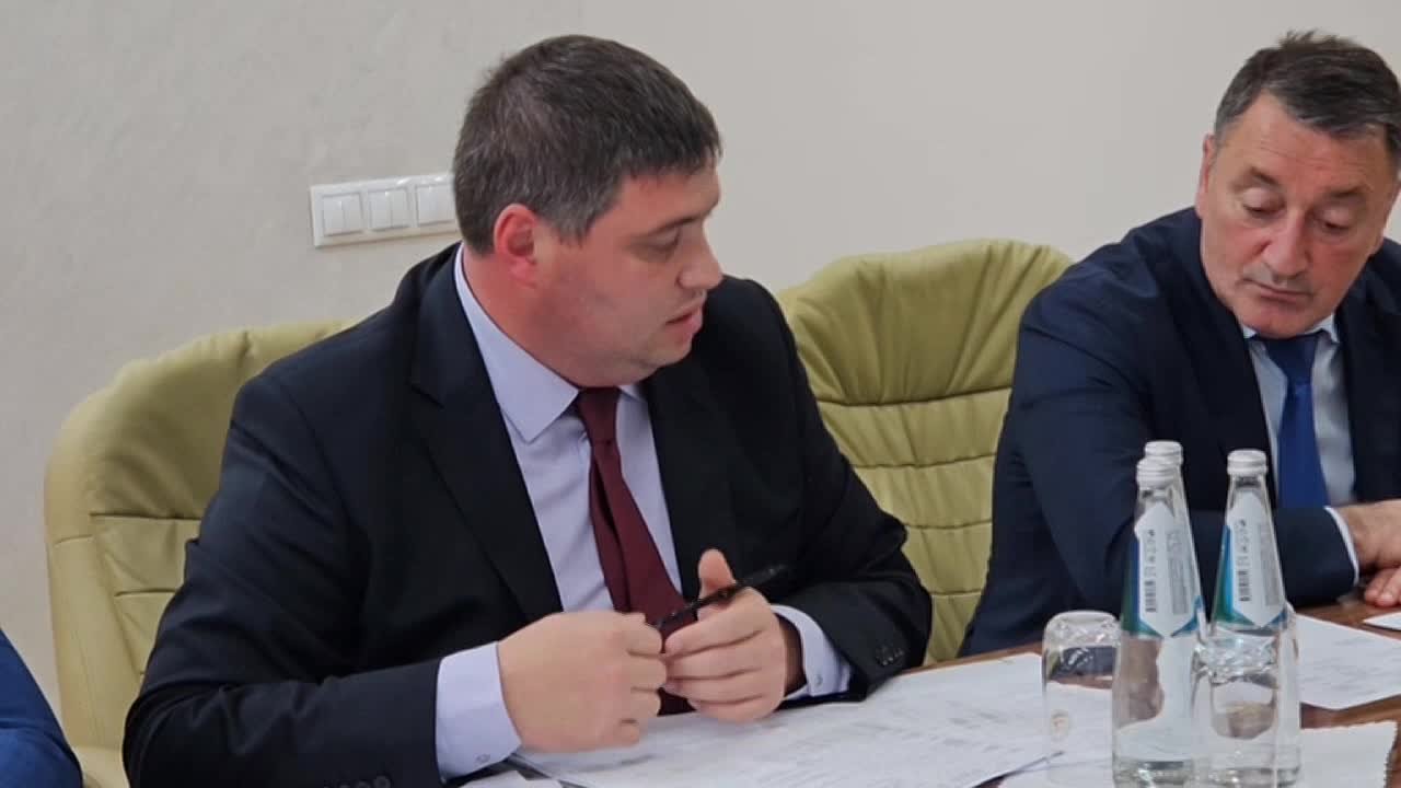 Президент Южной Осетии Алан Гаглоев раскритиковал задержки в строительстве старого моста в Цхинвале