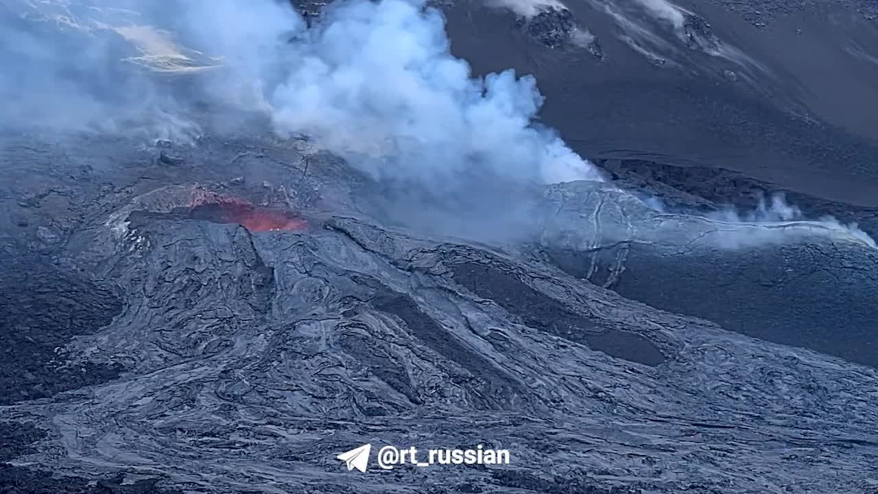 Рекордные выбросы лавы начал извергать вулкан Килауэа на Гавайях