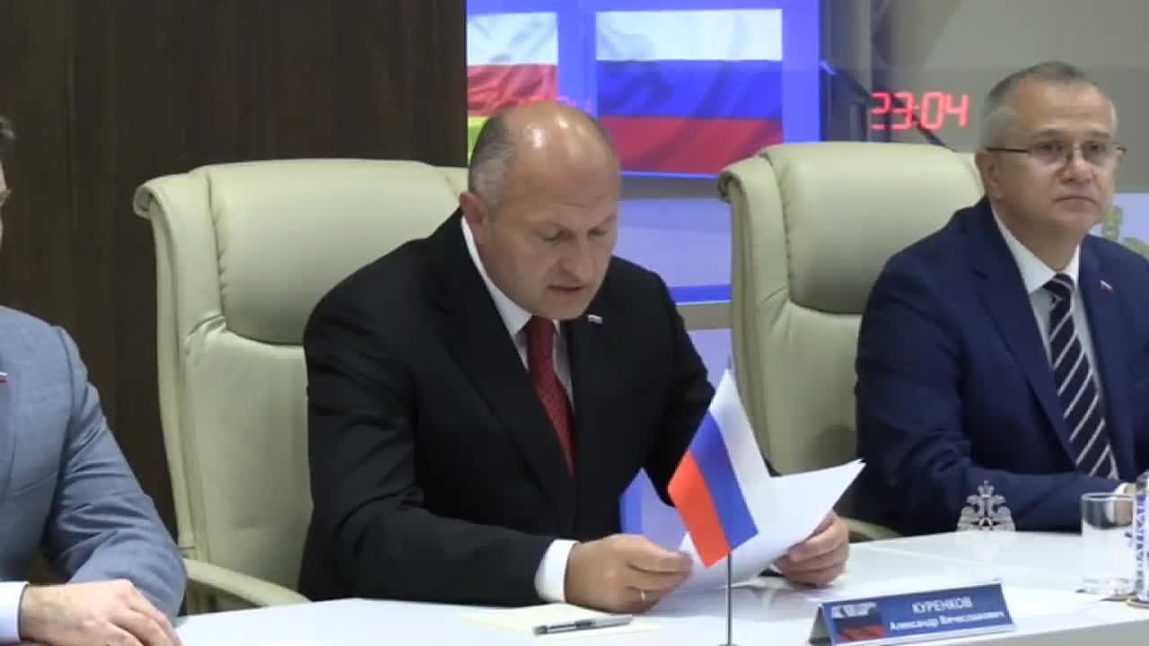Россия прорабатывает вопрос повышения денежного довольствия сотрудников МЧС Южной Осетии