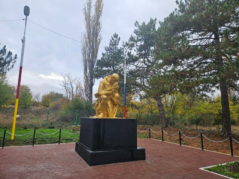 В Знаурском районе открыли отреставрированный памятник воинам, павшим в годы ВОВ