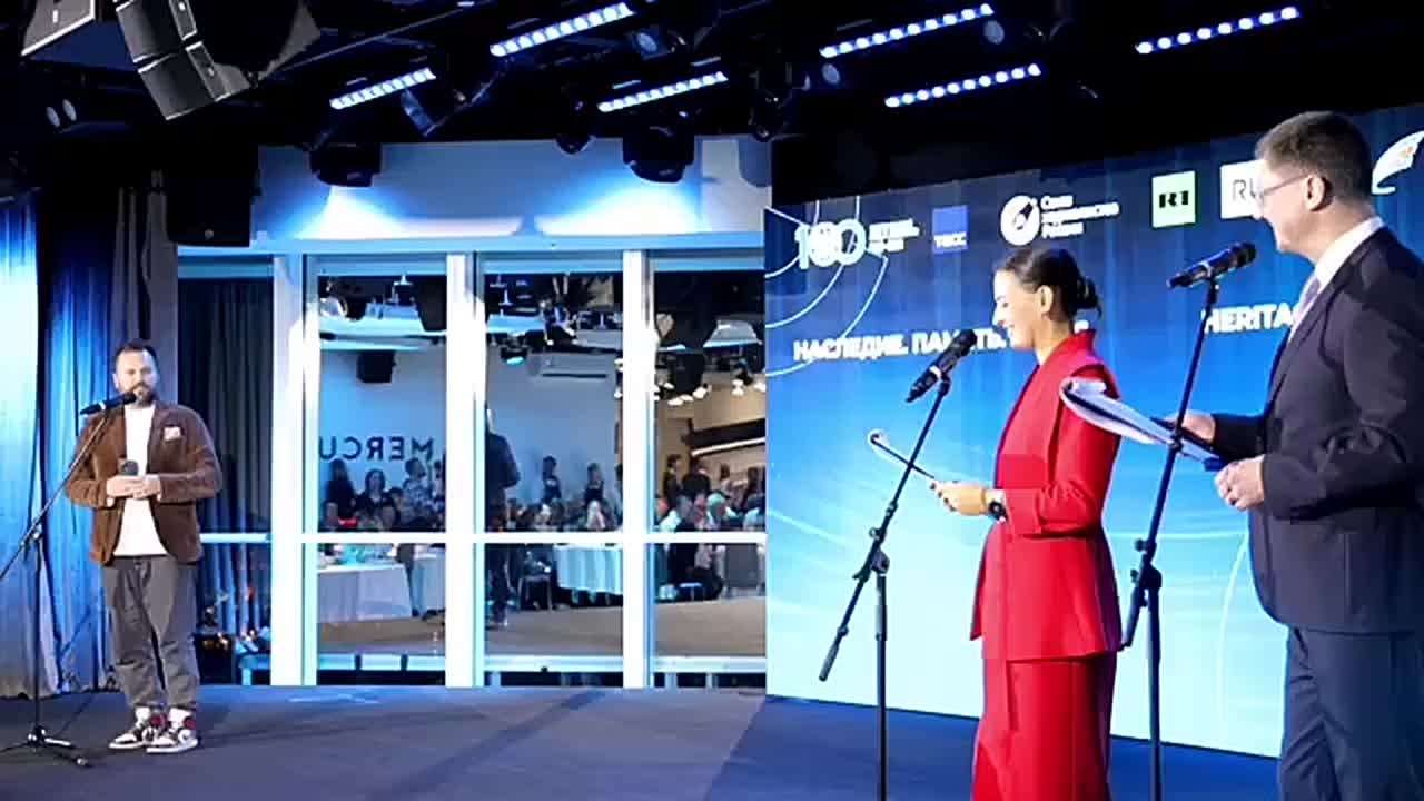 Заместитель главного редактора журнала "Русское слово в Южной Осетии" Алена Котаева стала победительницей IV Международной премии для зарубежных журналистов и блогеров "Честный взгляд"