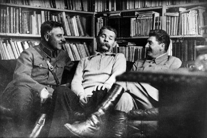 "Инженеры человеческих душ" — 26 октября 1932 года состоялась историческая встреча Сталина с советскими писателями
