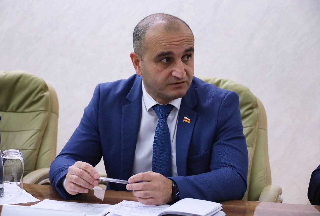 Генпрокурор доложил Гаглоеву о природоохранных мерах и повышении квалификации кадров