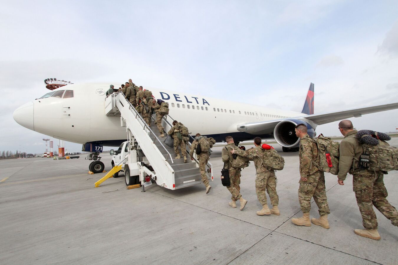 США уведомили союзников по НАТО о сокращении войск в Европе