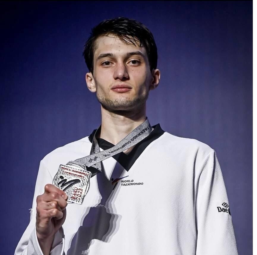 Георгий Гурциев завоевал серебро чемпионата мира по тхэквондо в Китае