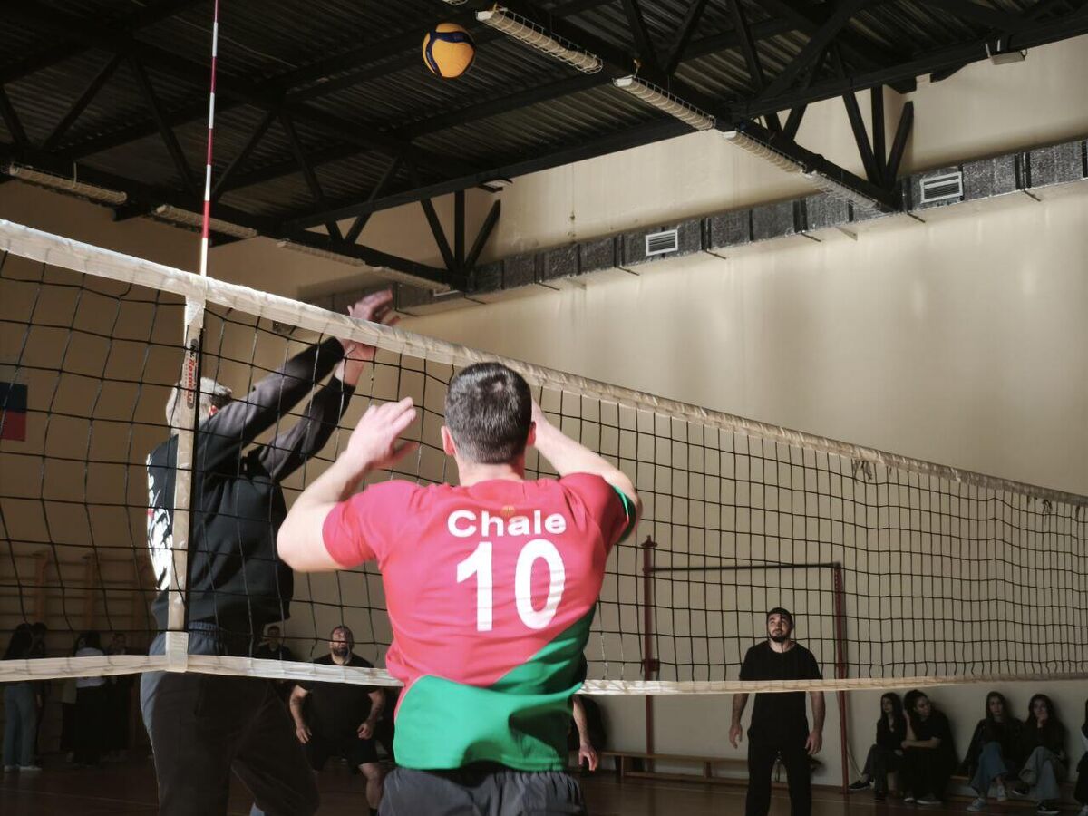 В ЮОГУ проходит турнир по волейболу ко Дню народного единства России