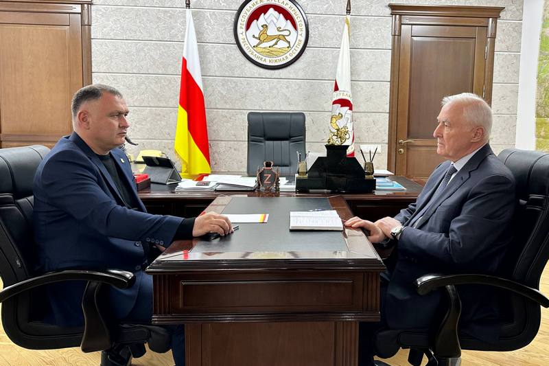 Гаглоев и Тибилов обсудили увековечение памяти Нафи и поддержку осетинской культуры