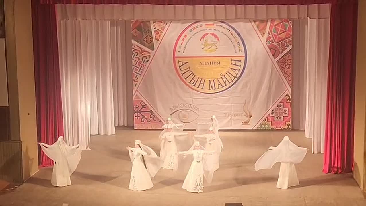 Коллектив из поселка Ленингор удостоили диплома второй степени на международном фестивале во Владикавказе