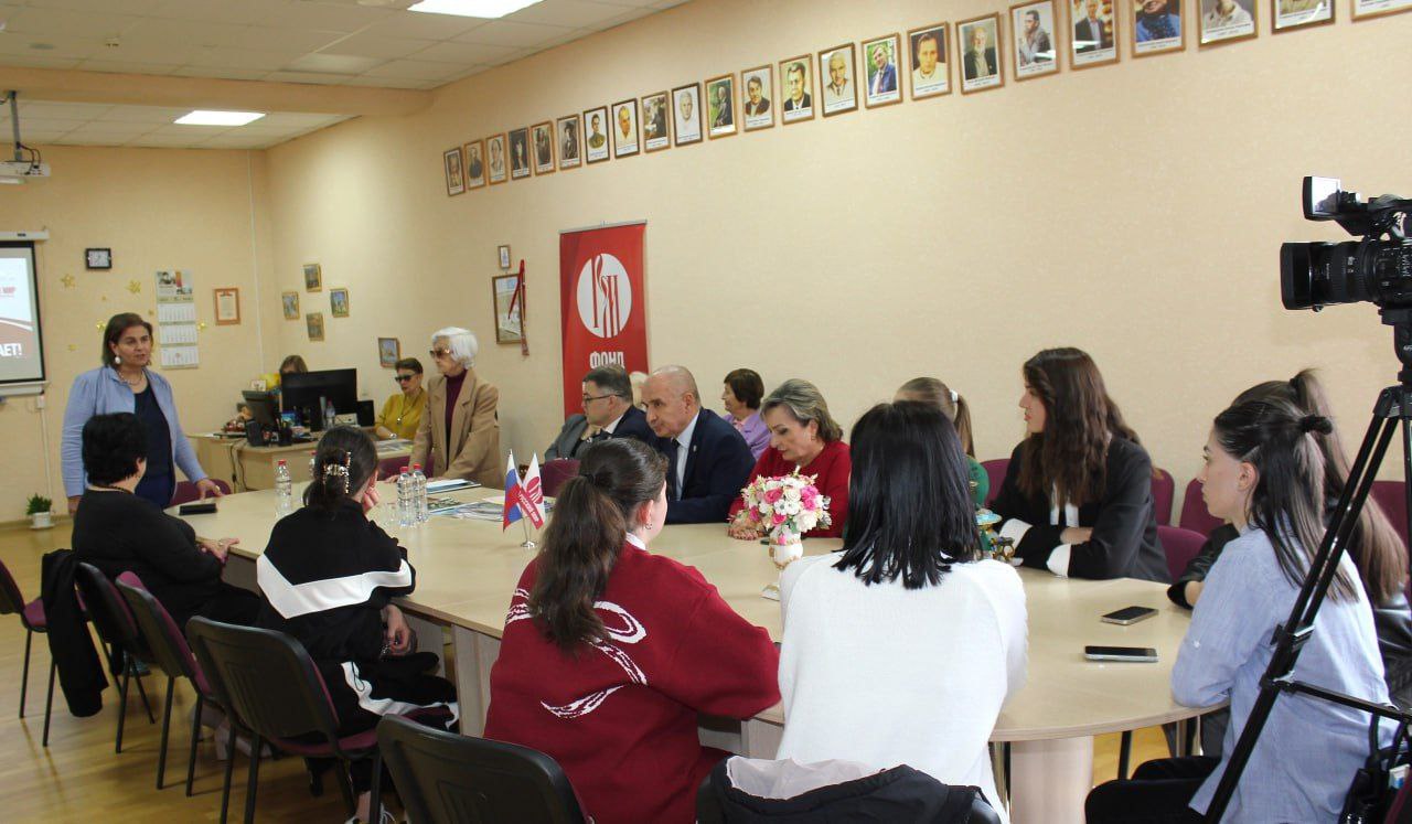 «Единение во имя будущего»: в ЮОГУ показали фильм о Минине и Пожарском