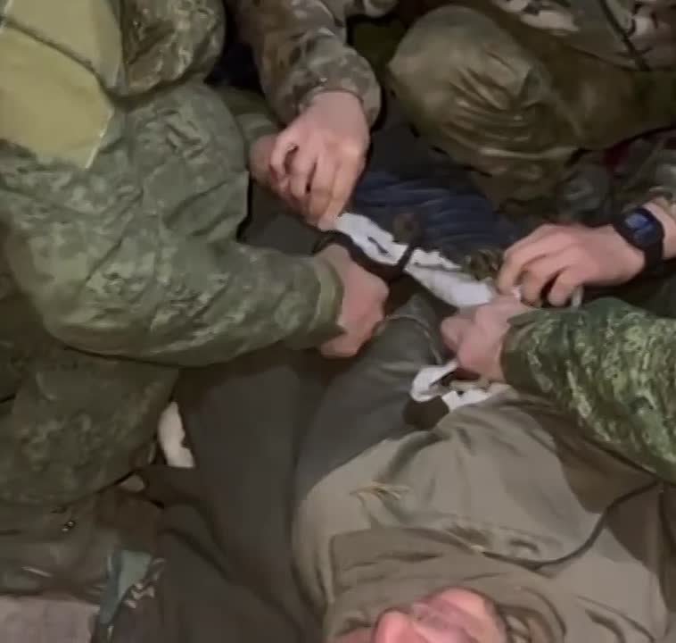 В ходе штурмовых действий на одном из участков фронта бойцы батальона «Шторм Осетия» 429-го полка попали под массированную атаку вражеских БПЛА