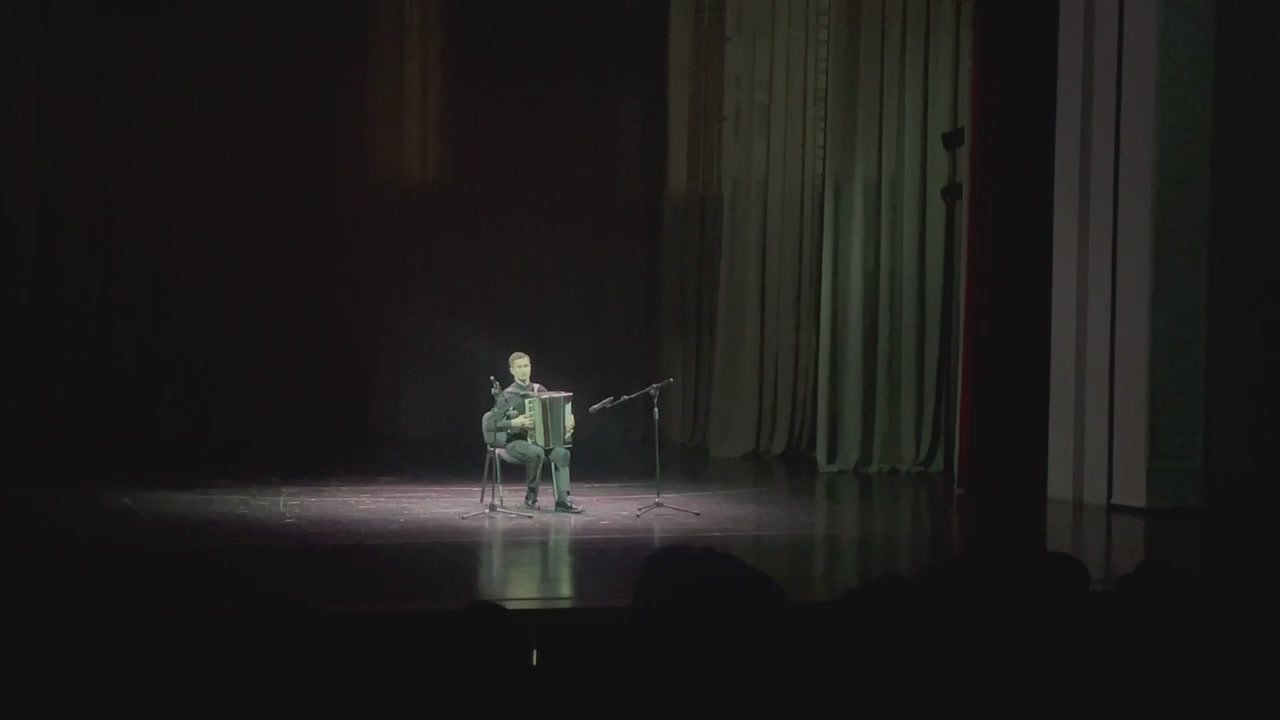 В Цхинвале проходит сольный концерт аккордеониста, лауреата всероссийских и международных конкурсов Азамата Тедеева