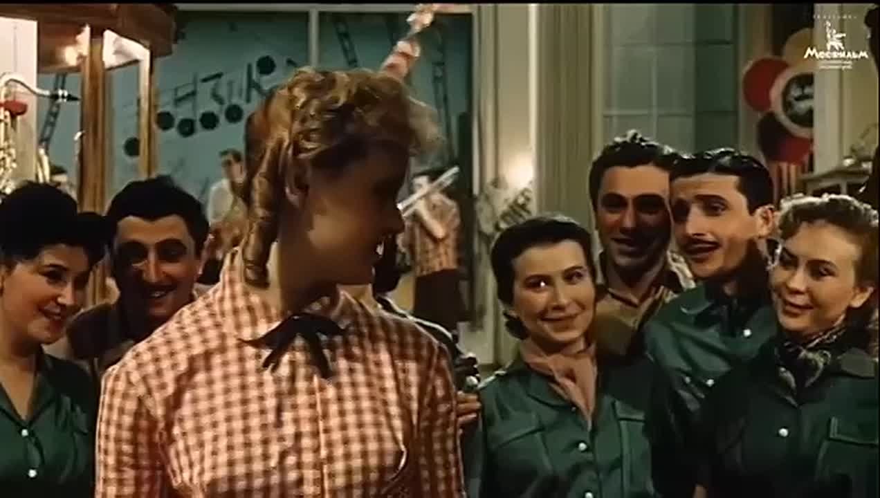 Неповторимой Людмиле Гурченко сегодня исполнилось бы 90 лет