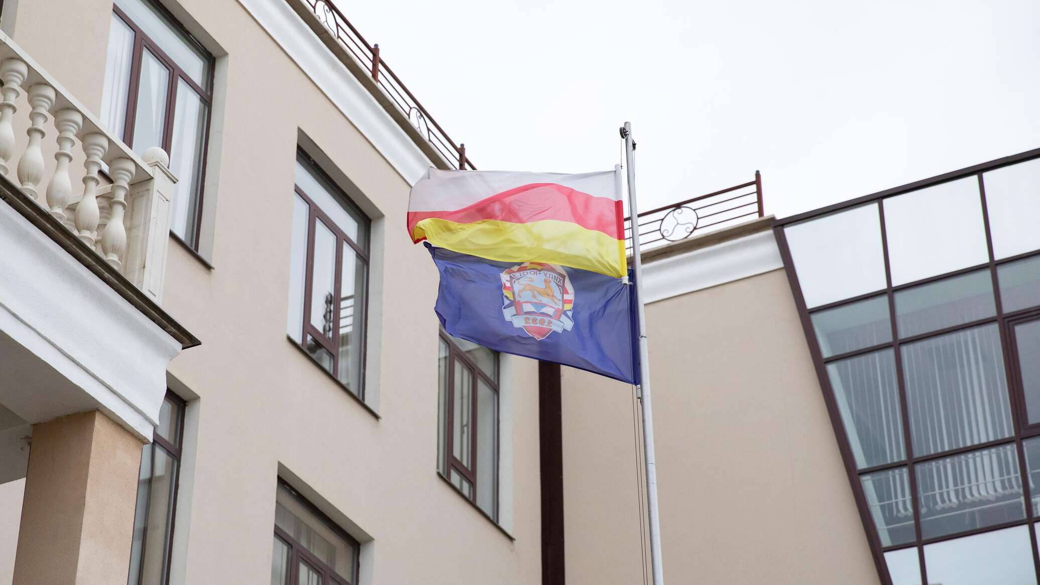 Студенты ЮОГУ о плюсах и минусах учебы в вузе