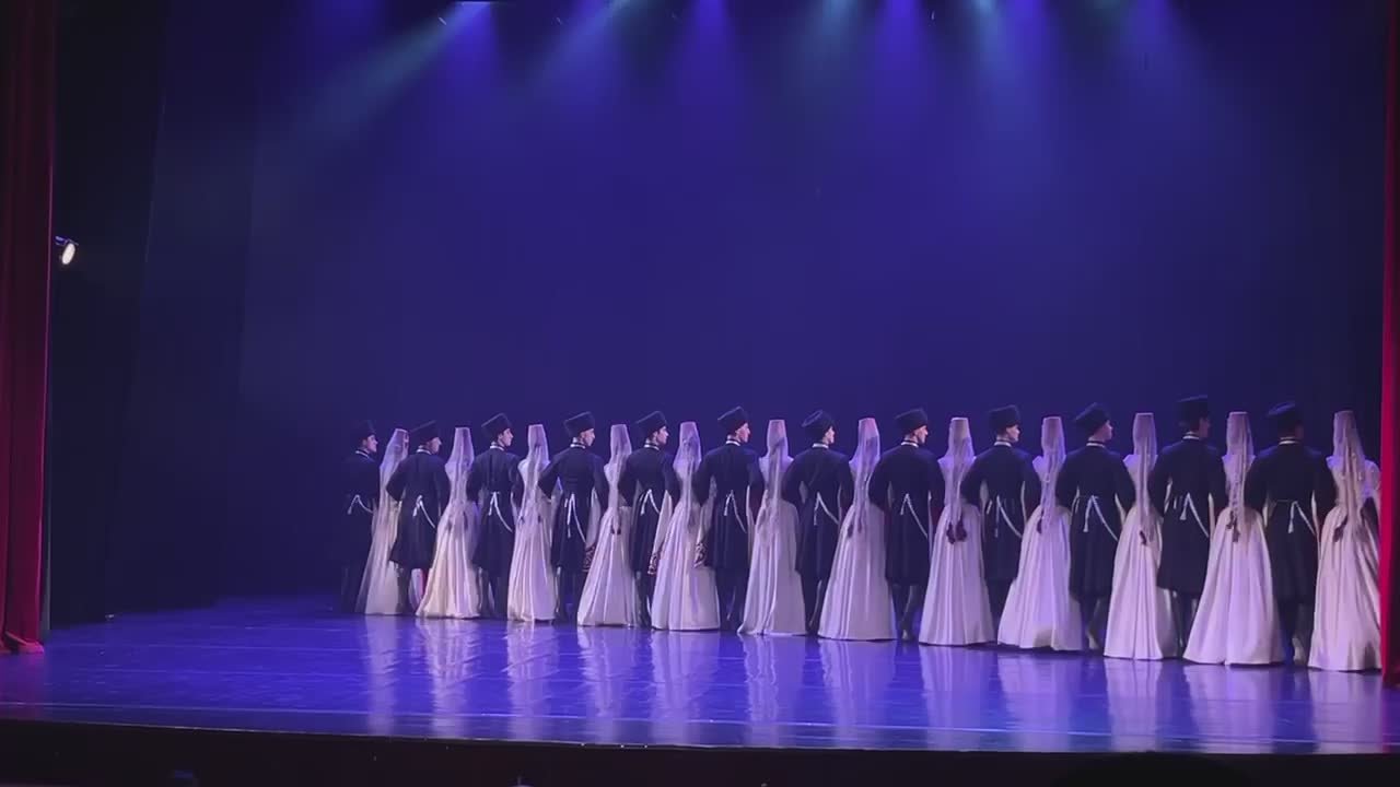 Ансамбль "Симд" представил новую постановку "Зилг кафт"