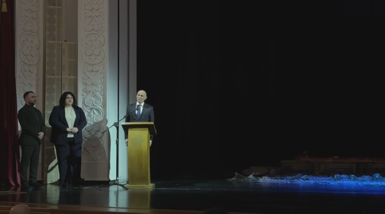 Посол России в Южной Осетии Марат Кулахметов назвал театр имени Образцова "гордостью России и мировым достоянием"