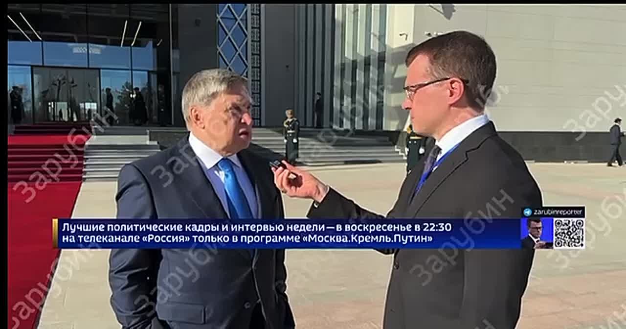 Вбросы в СМИ о возможных контактах представителей РФ и США делаются, чтобы помешать выстраиванию отношений между странами, рассказал помощник президента РФ Юрий Ушаков