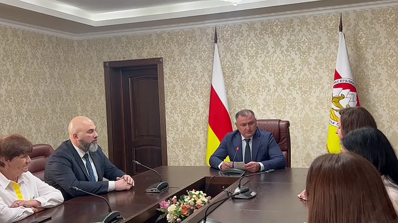 Ваш выбор — это не просто карьерный шаг, это служение будущему нашей республики: Гаглоев отметил важность конкурса "Навигаторы детства"