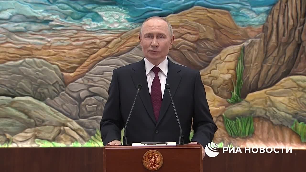 "Ну и слава Богу". Путин прокомментировал нежелание Запада видеть Россию в G7