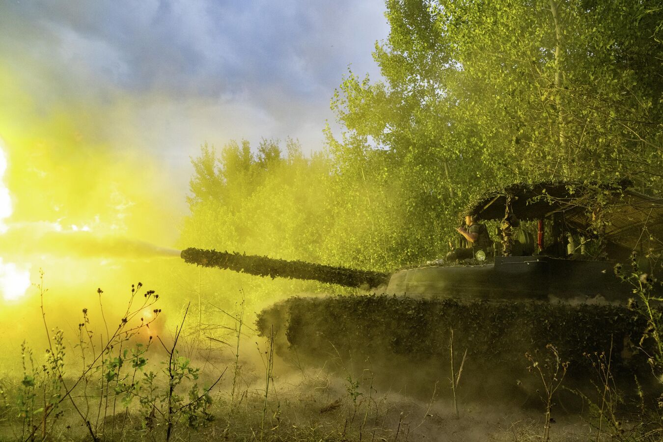 Стреляет как снайперская винтовка: командир рассказал о боевой работе танка Т-80 БВМ