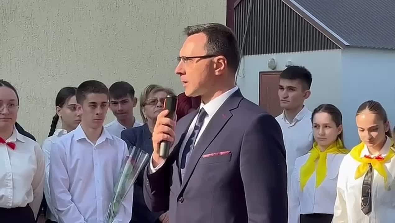 Выступление Д.Н.Федорова в ходе церемонии открытия бюста Героя ВОВ С.К.Коблова