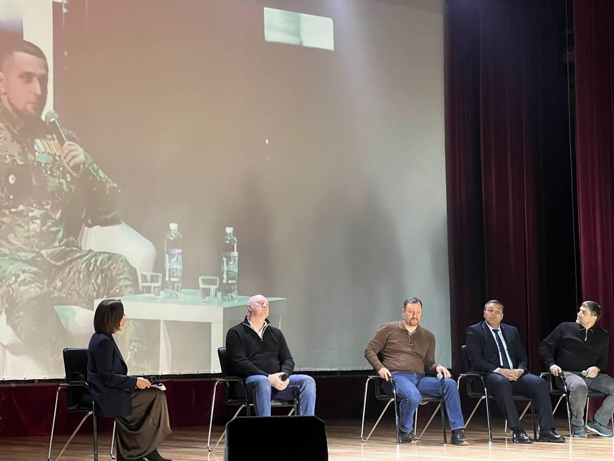 Кино о героях: "RT.Док" в Цхинвале