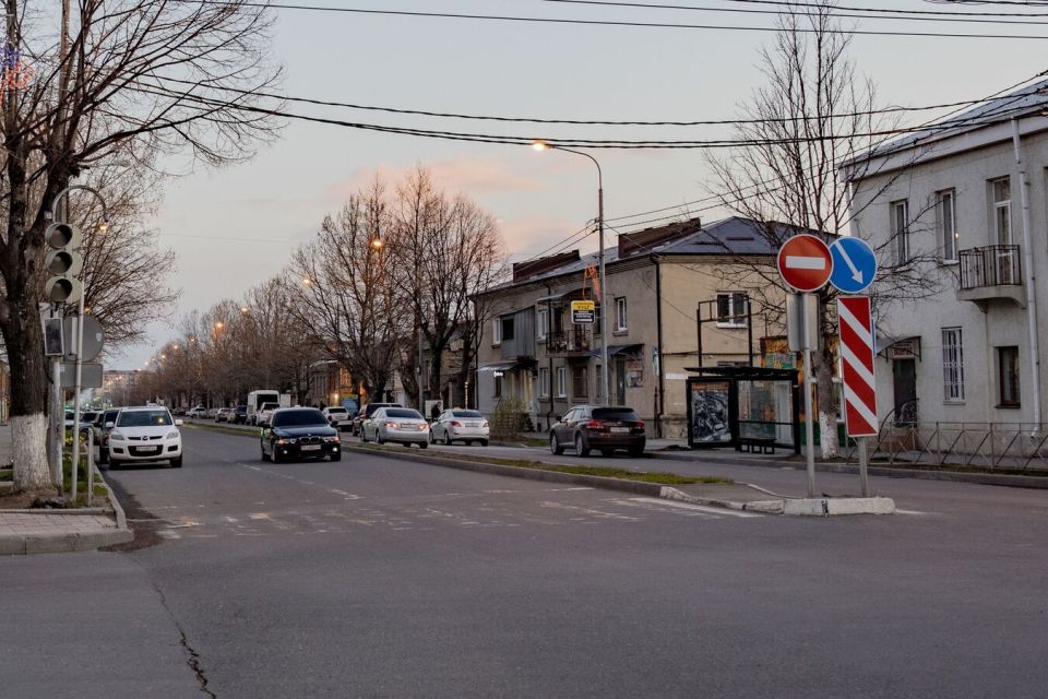 В МВД РФ заявили о высокой доле нарушений ПДД в Цхинвале водителями с российскими номерами