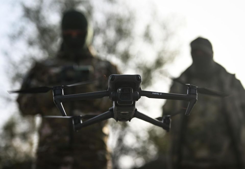 Российский дрон вывел жителей Красноармейска из-под огня ВСУ