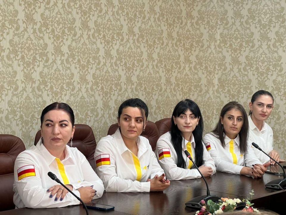 Педагоги Южной Осетии обладают очень высокой компетенцией – глава "Росдетцентра" Кудряшов