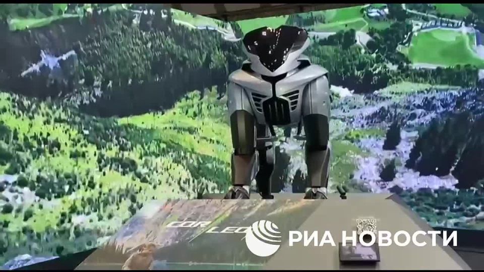 Робот Corleo, который по принципу управления напоминает смесь мотоцикла и лошади, выйдет на рынок в 2035 году