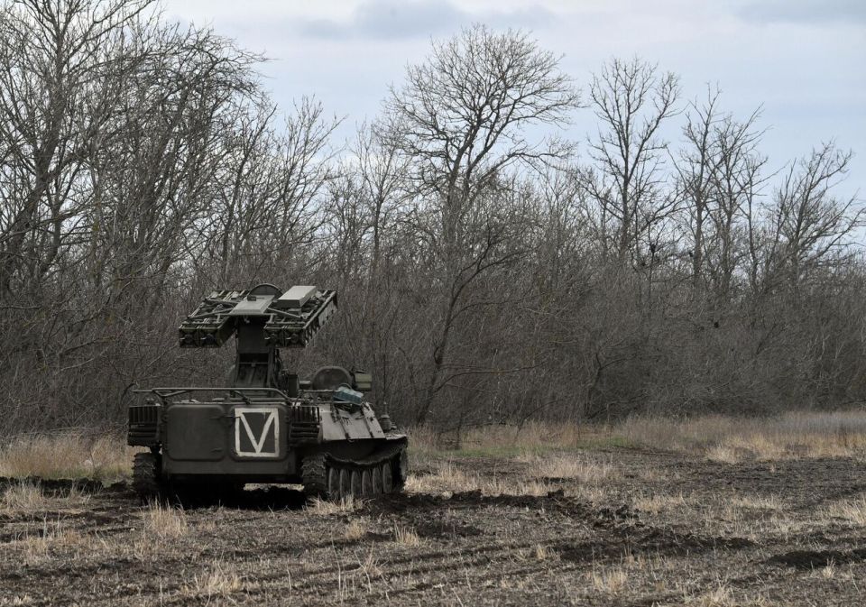 ПВО за ночь перехватила над Россией 121 украинский беспилотник