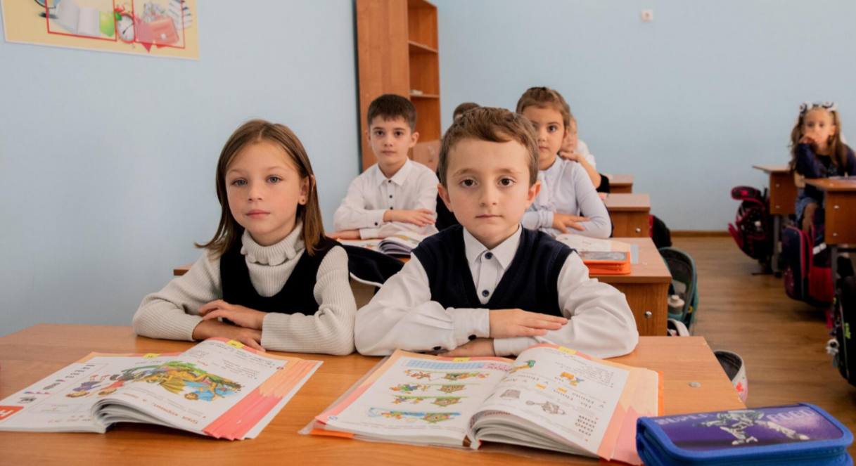 Глава Минобрнауки РЮО: переход начальных классов на пятидневку требует осторожного подхода