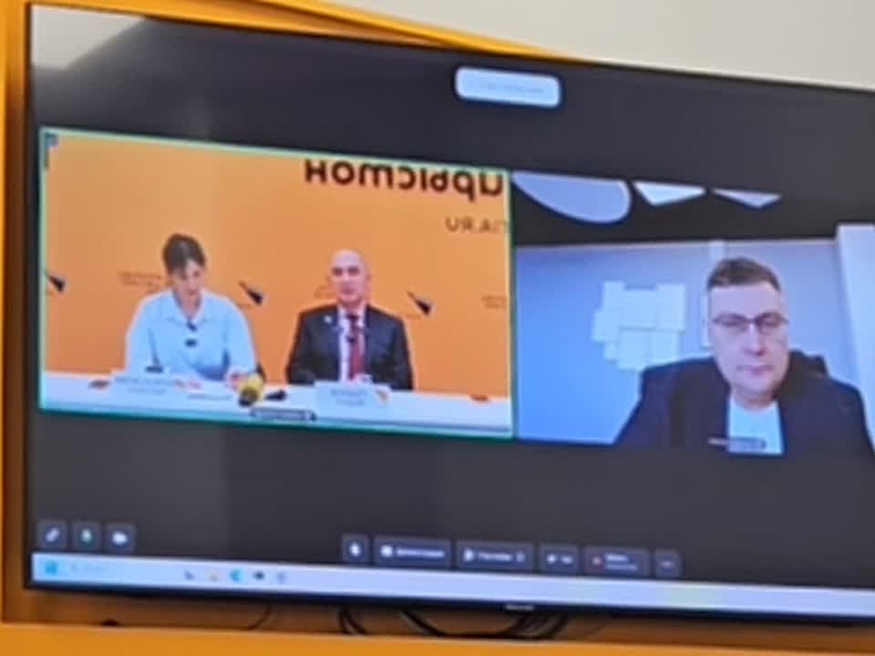 Ректор ЮОГУ Вадим Тедеев пригласил руководителя Образовательного центра "Машук" посетить вуз